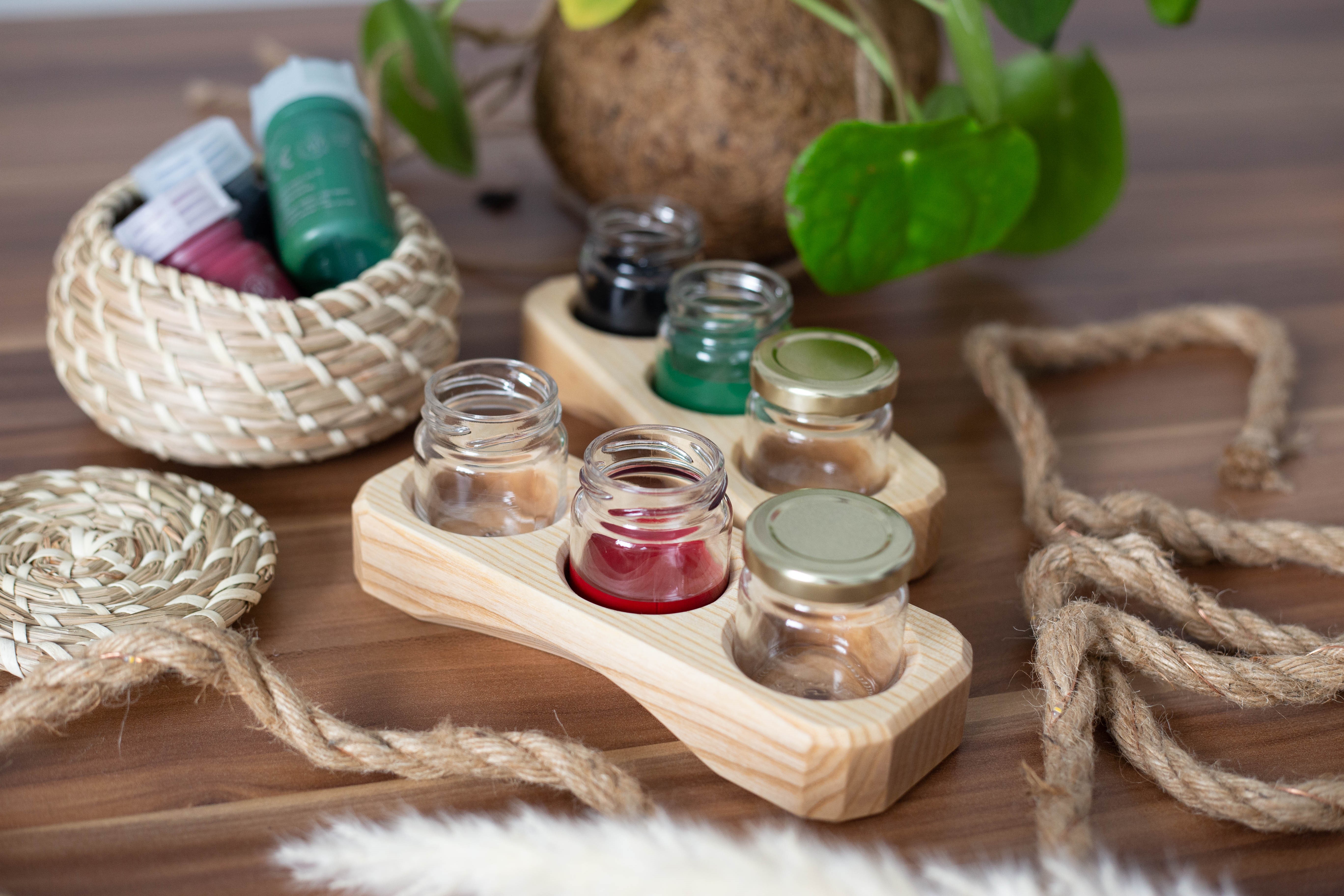 M:\Faktura-Onlineshop\FOTOS SHOP SEDULUS\PÄD. Material für Shop\FOTOS KAUL\Holzartikel\3er Halter mit Mulde 1.jpg